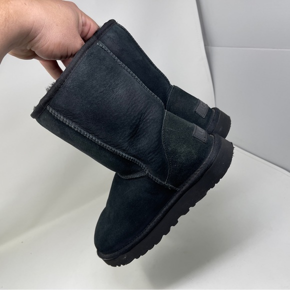 UGG Classic II Short Black 1016223-BLK - Picture 2 of 16